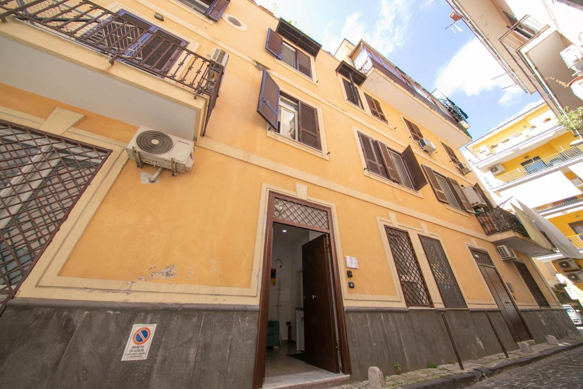 Apartment Alma B&b: Seafront Near Center *